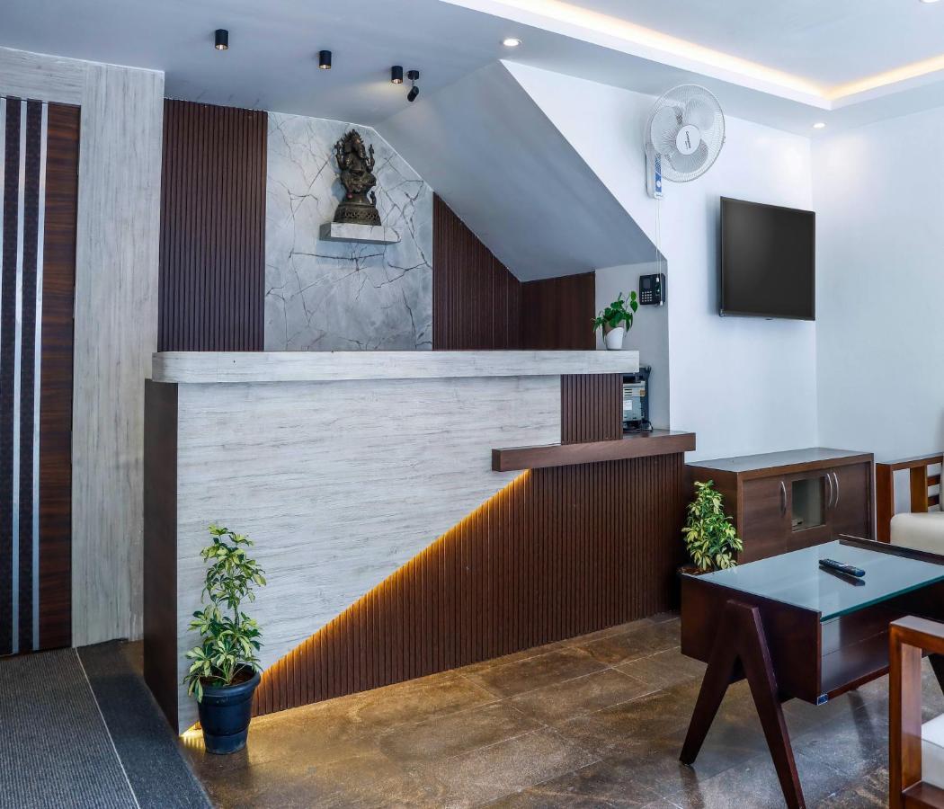 Hotel Vinayaga 티루푸르 외부 사진